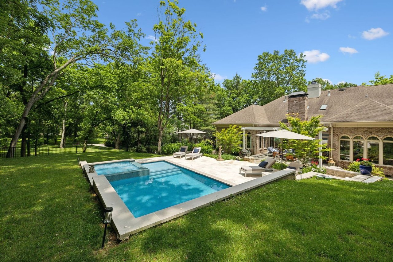 915 Calloway Dr