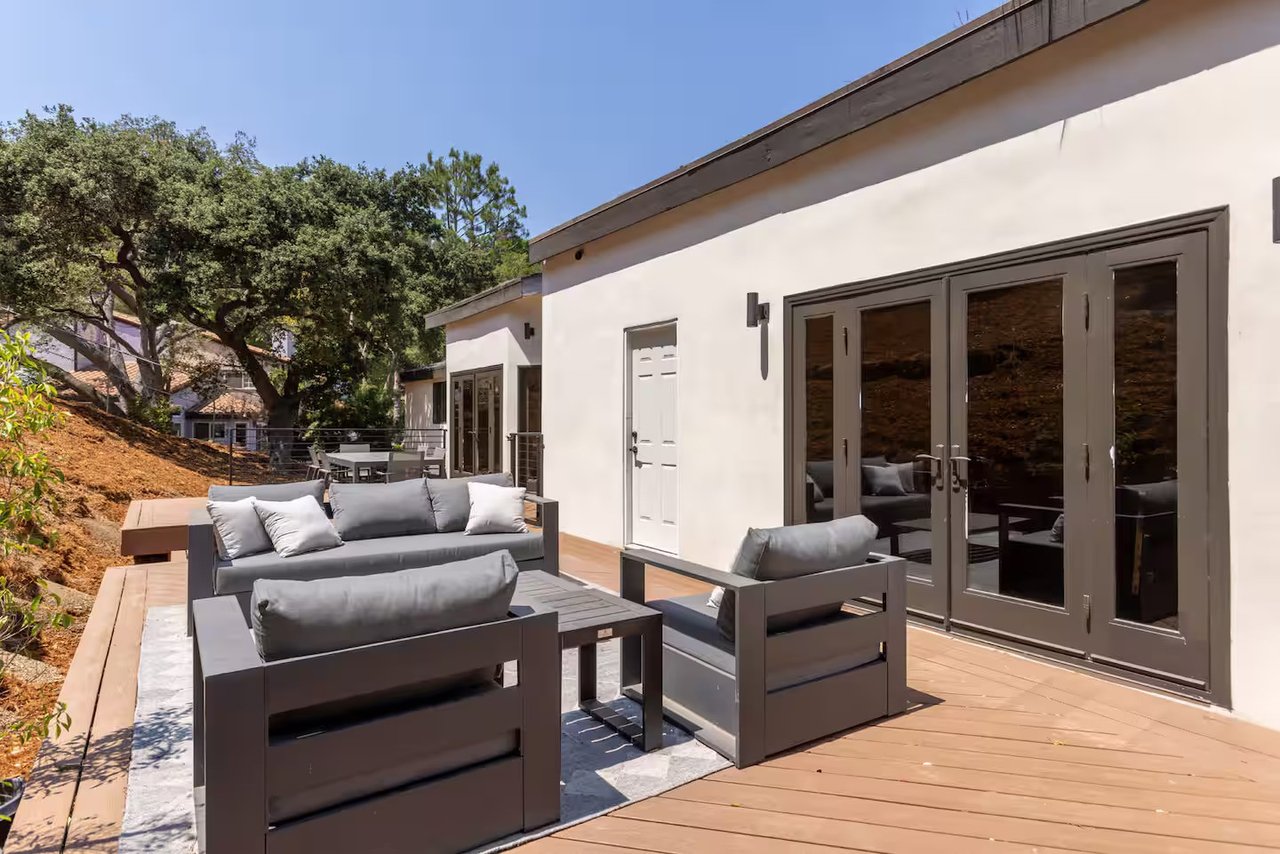 Casa Eleanora by Oraklus