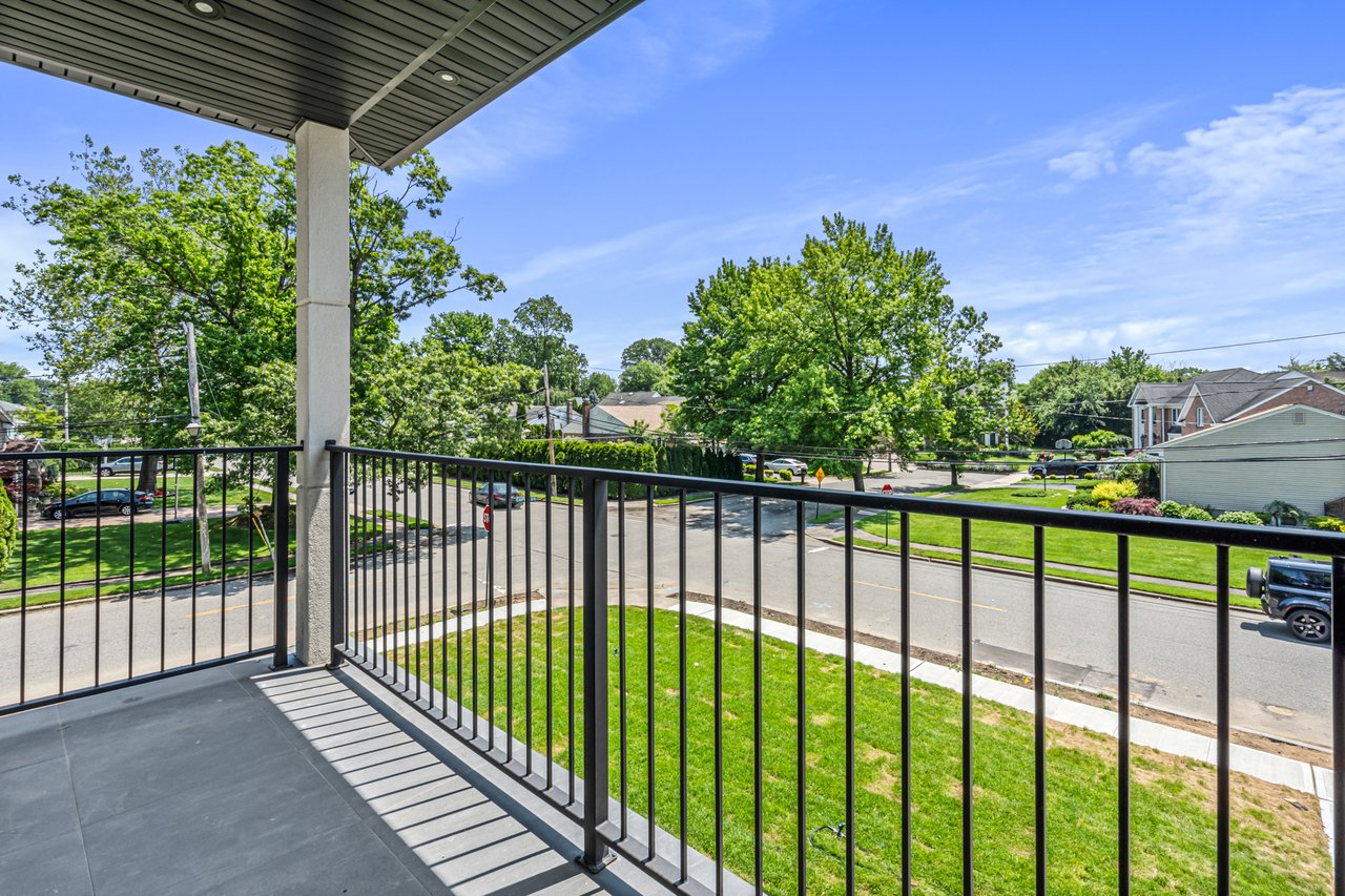 44 Green Drive