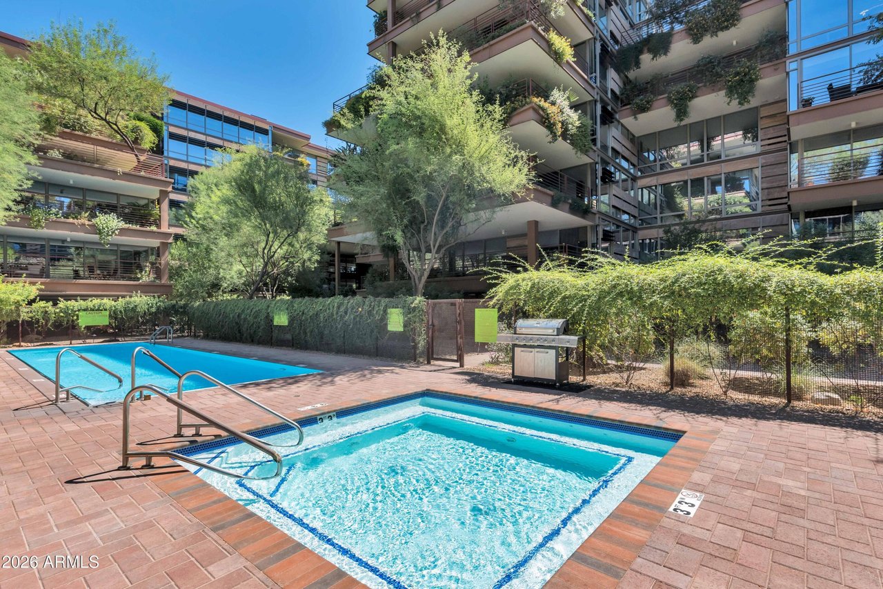 7161 E Rancho Vista Dr, #3002
