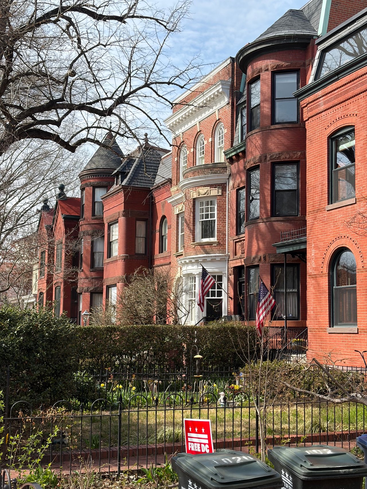 Georgetown vs. Capitol Hill: Which Washington, DC Neighborhood Is Right for You?