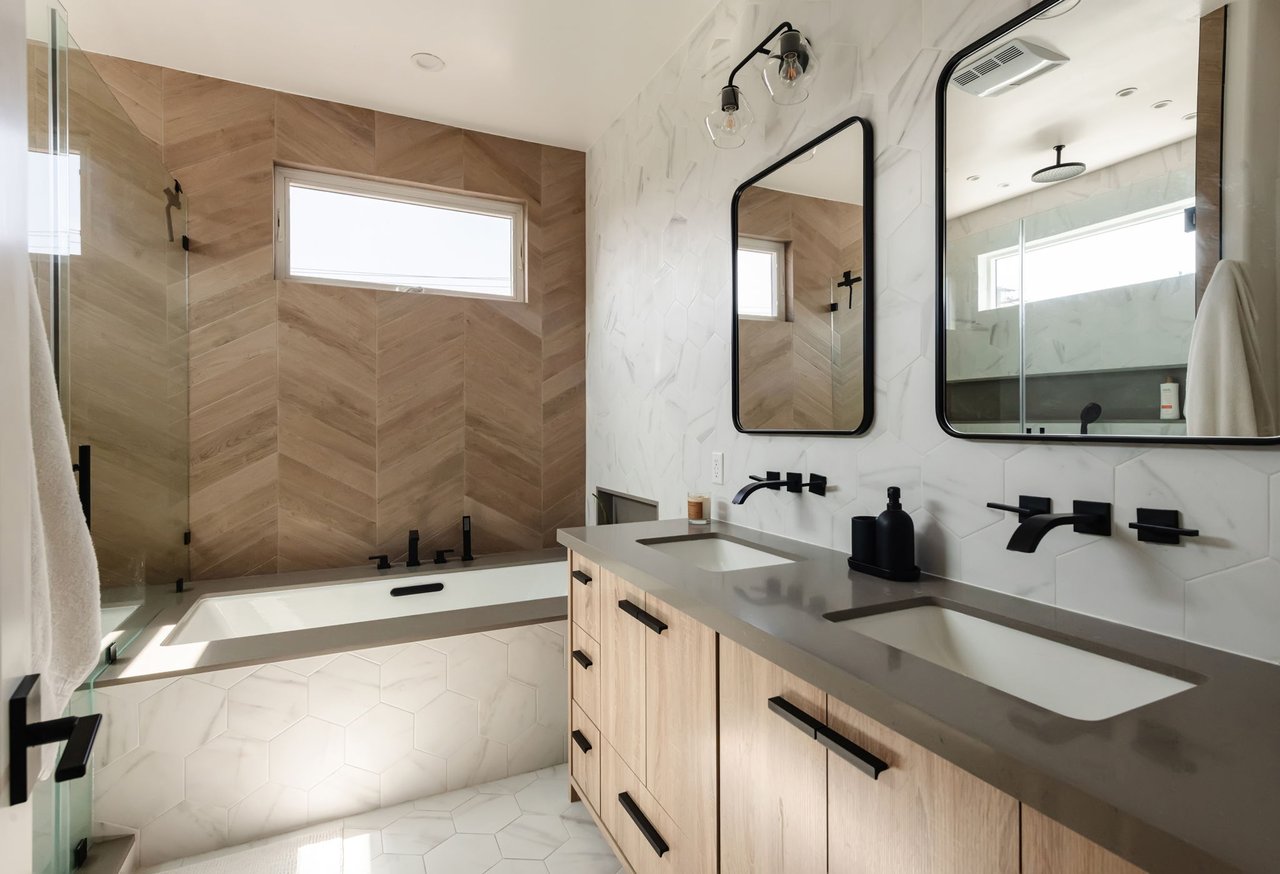 4235 Lafayette Place