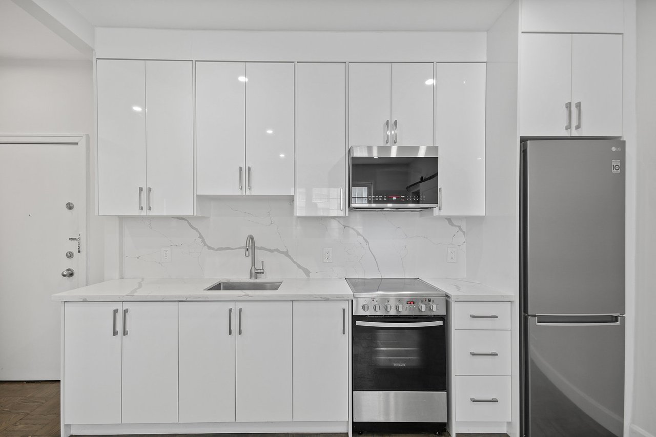  26 St. Joseph Street Unit: 607