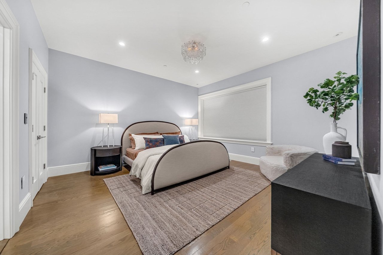 327-329 Shawmut Ave. Unit 1