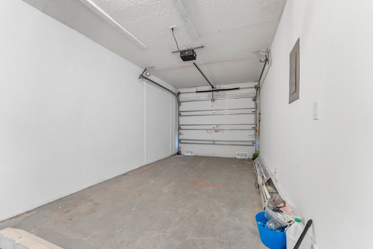 1194 Hillsboro Mile, Unit 72