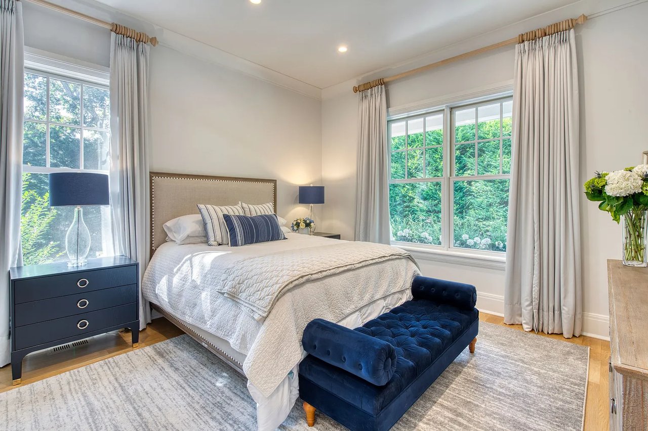 74 Sandy Hollow Rd