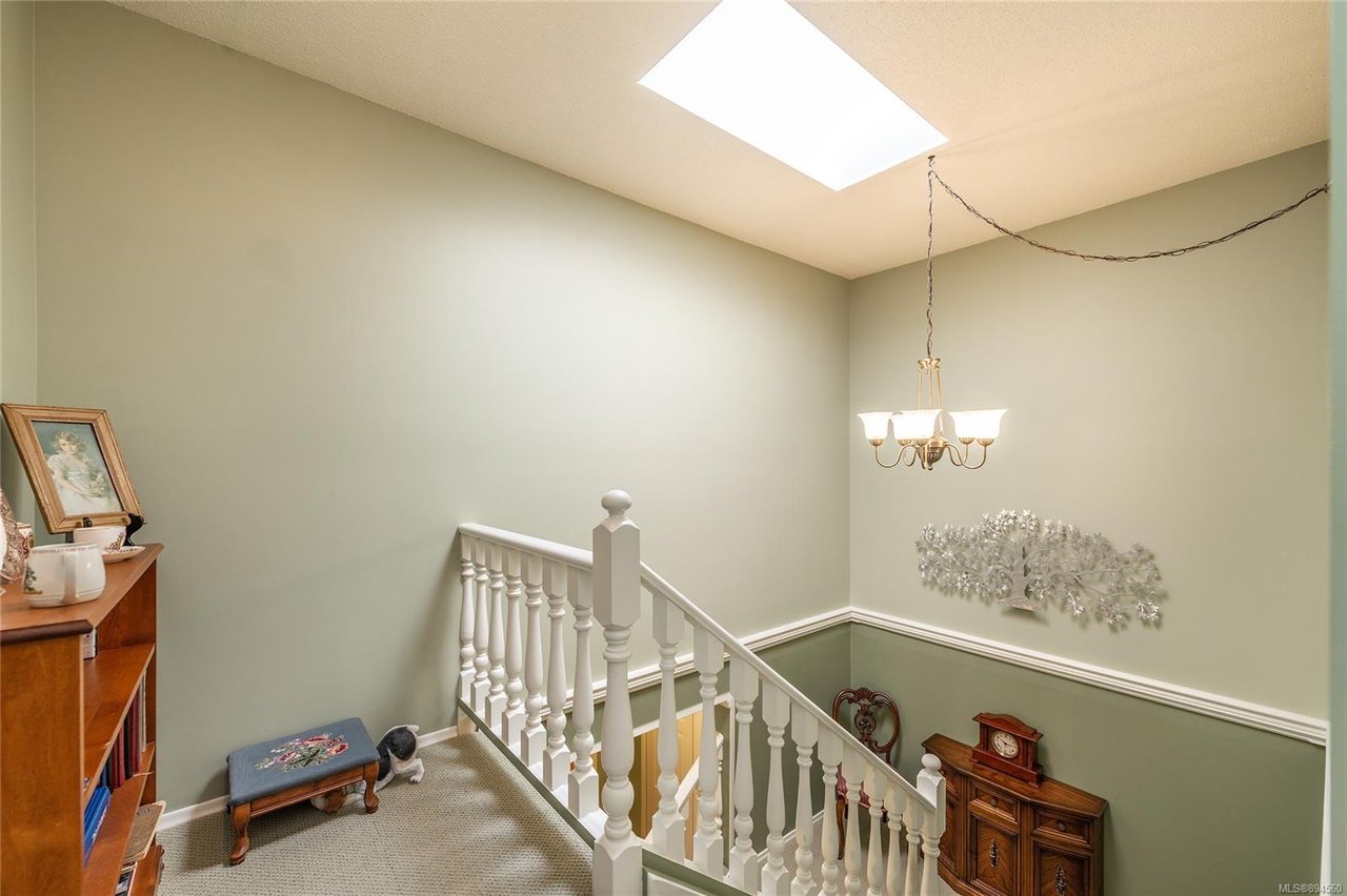 8-1019 Pemberton Rd