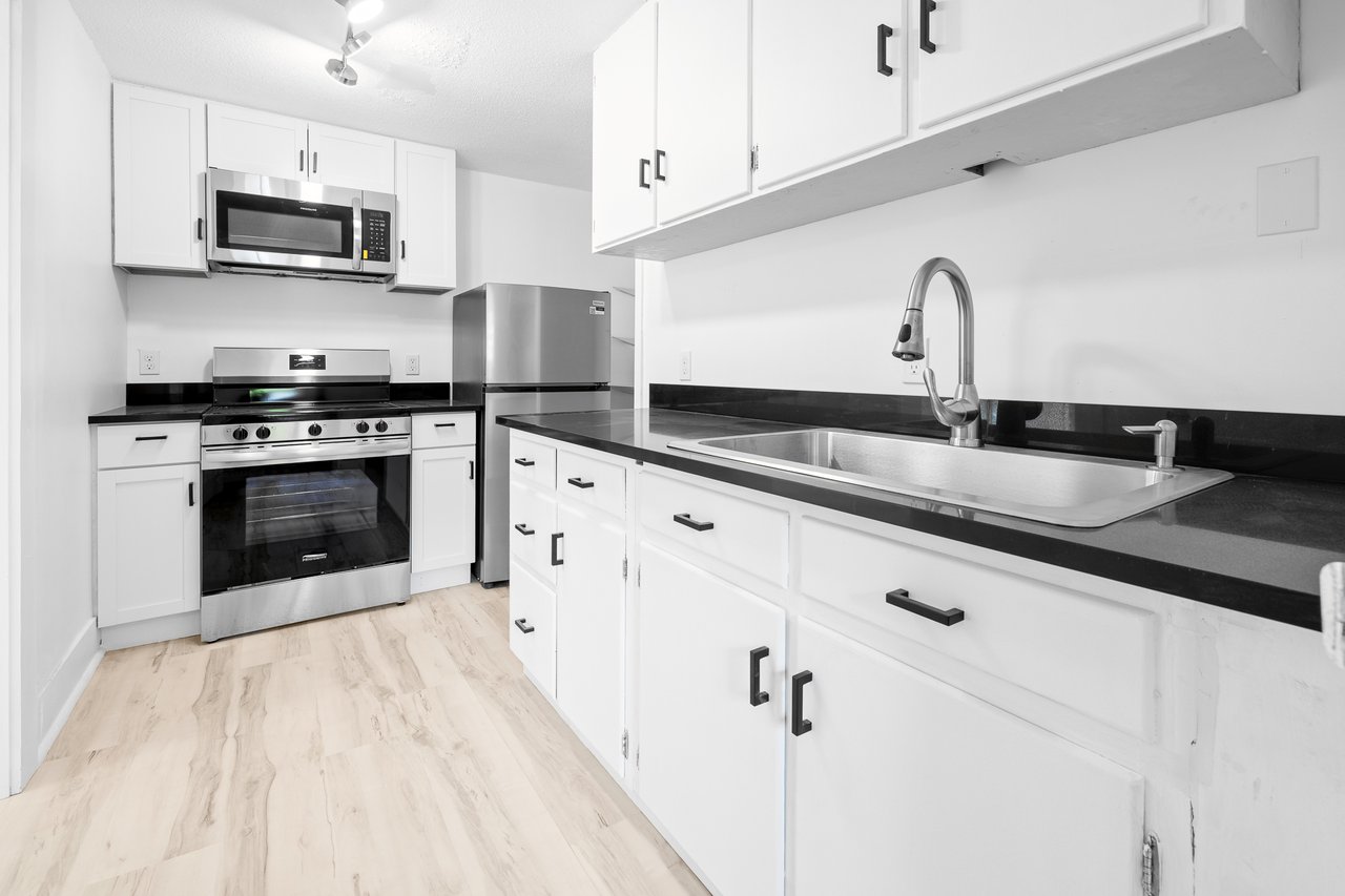 Modern 2BR Manchester Center