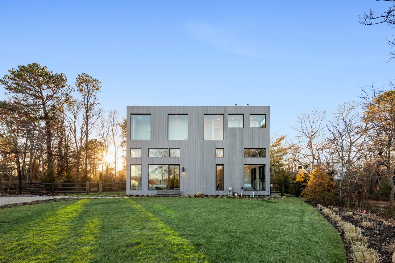 5 Ridge Lane, Hampton Bays