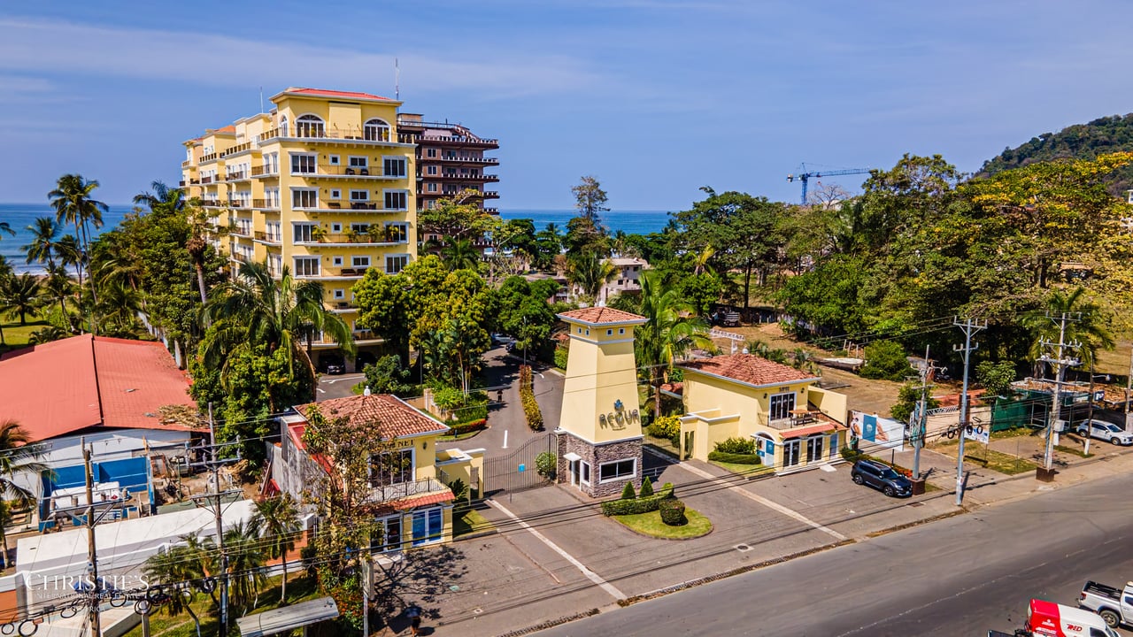 Elegant Oceanfront Living in Jacó – 2-Bedroom Condo at Acqua Residences