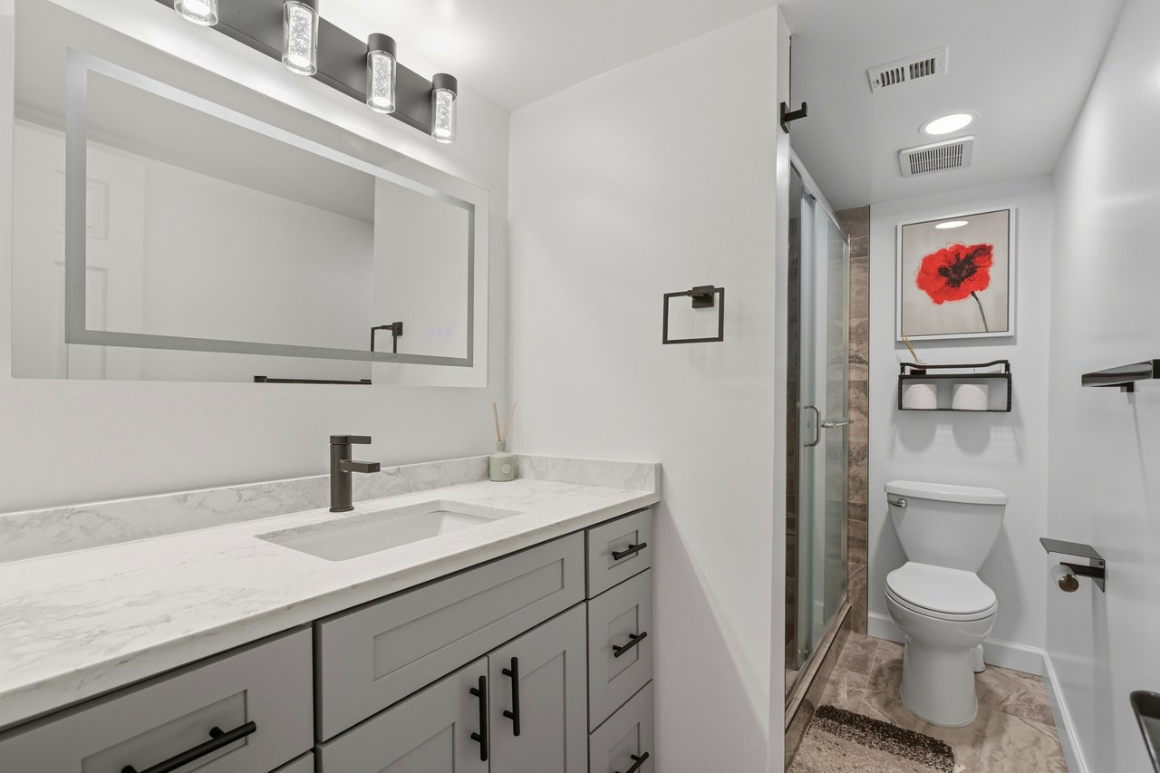 Luxury Turnkey Furnished Condo