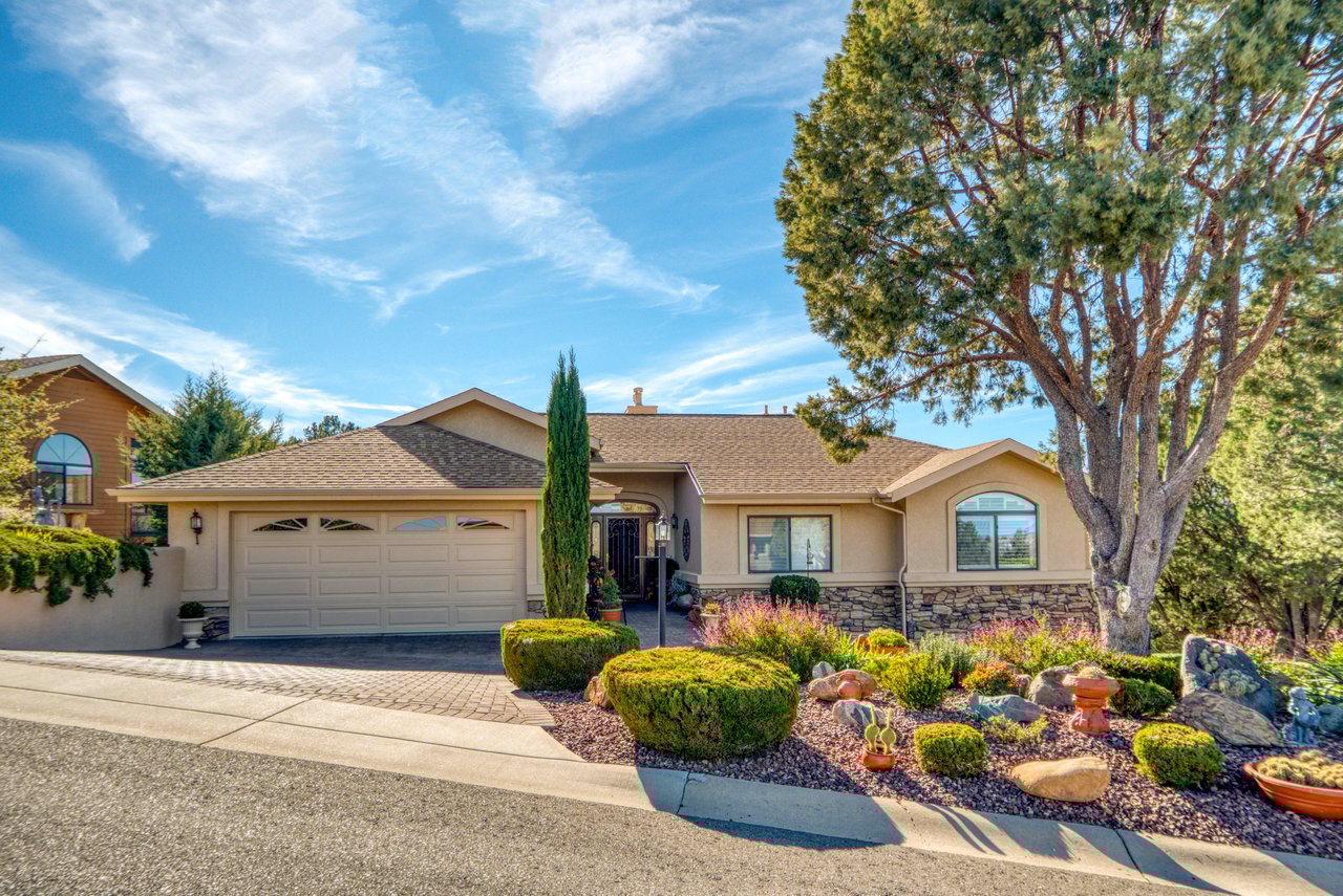The Power of Curb Appeal in Selling Your Home
