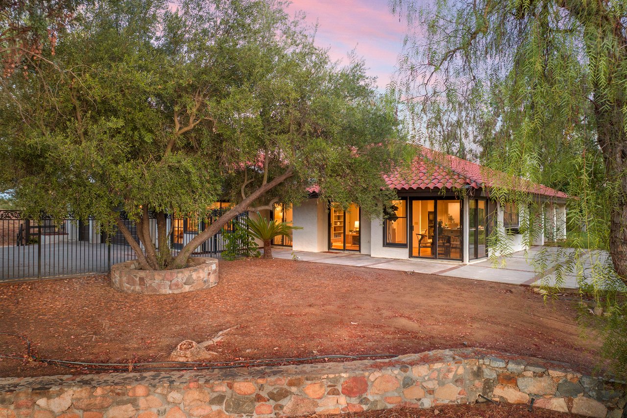 38785 Avenida Bonita