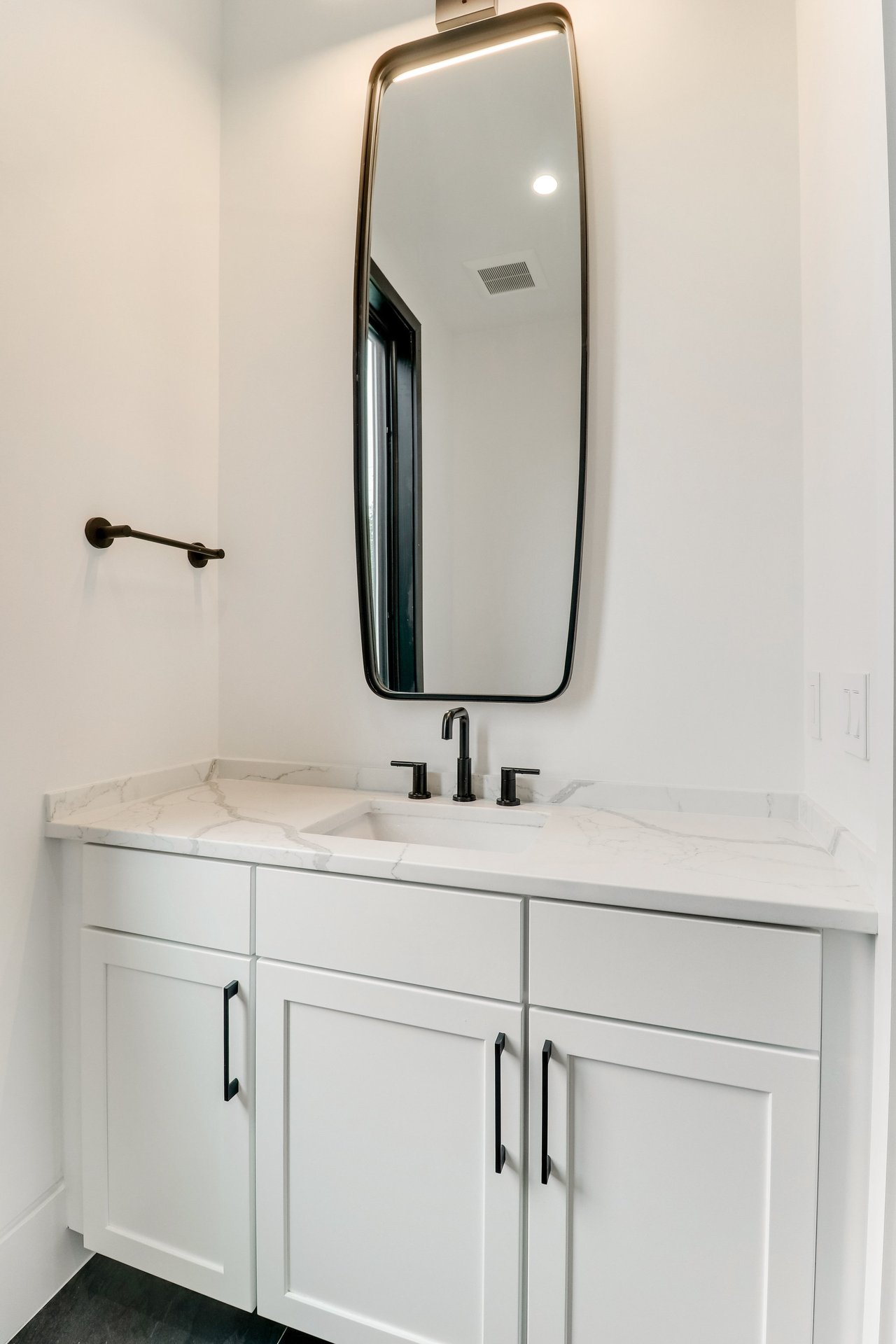 	  	1138 Basil Rd, Mclean, VA 22101