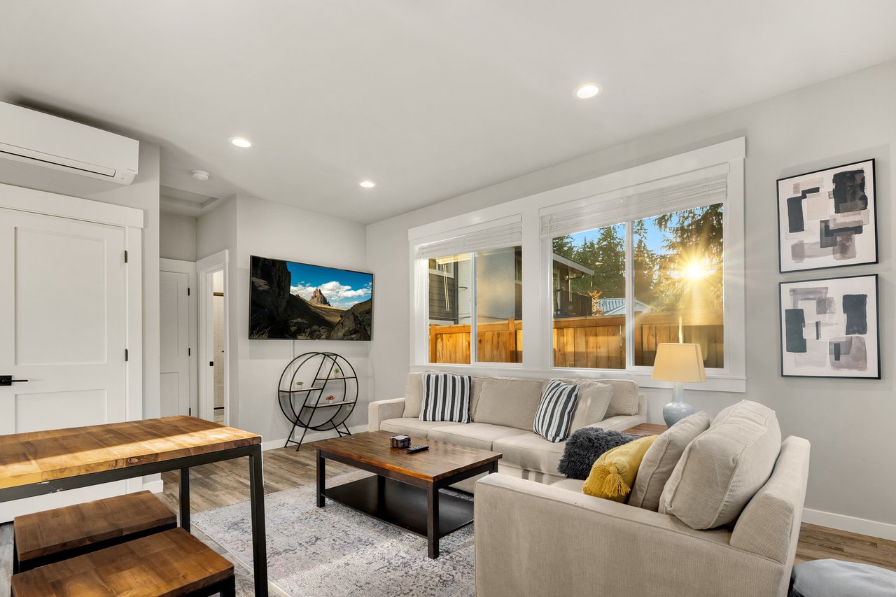 13005 NE 73rd Street Unit: 2