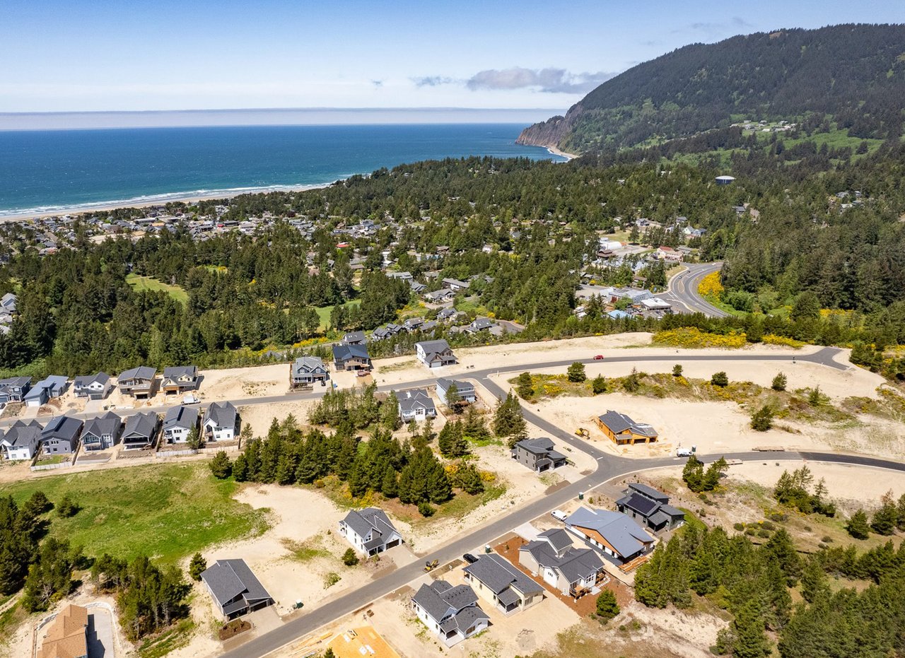 Sold Highlands at Manzanita homesite on Meadows Dr Lot 38 represented by Erin Laskey of Home + Sea Realty