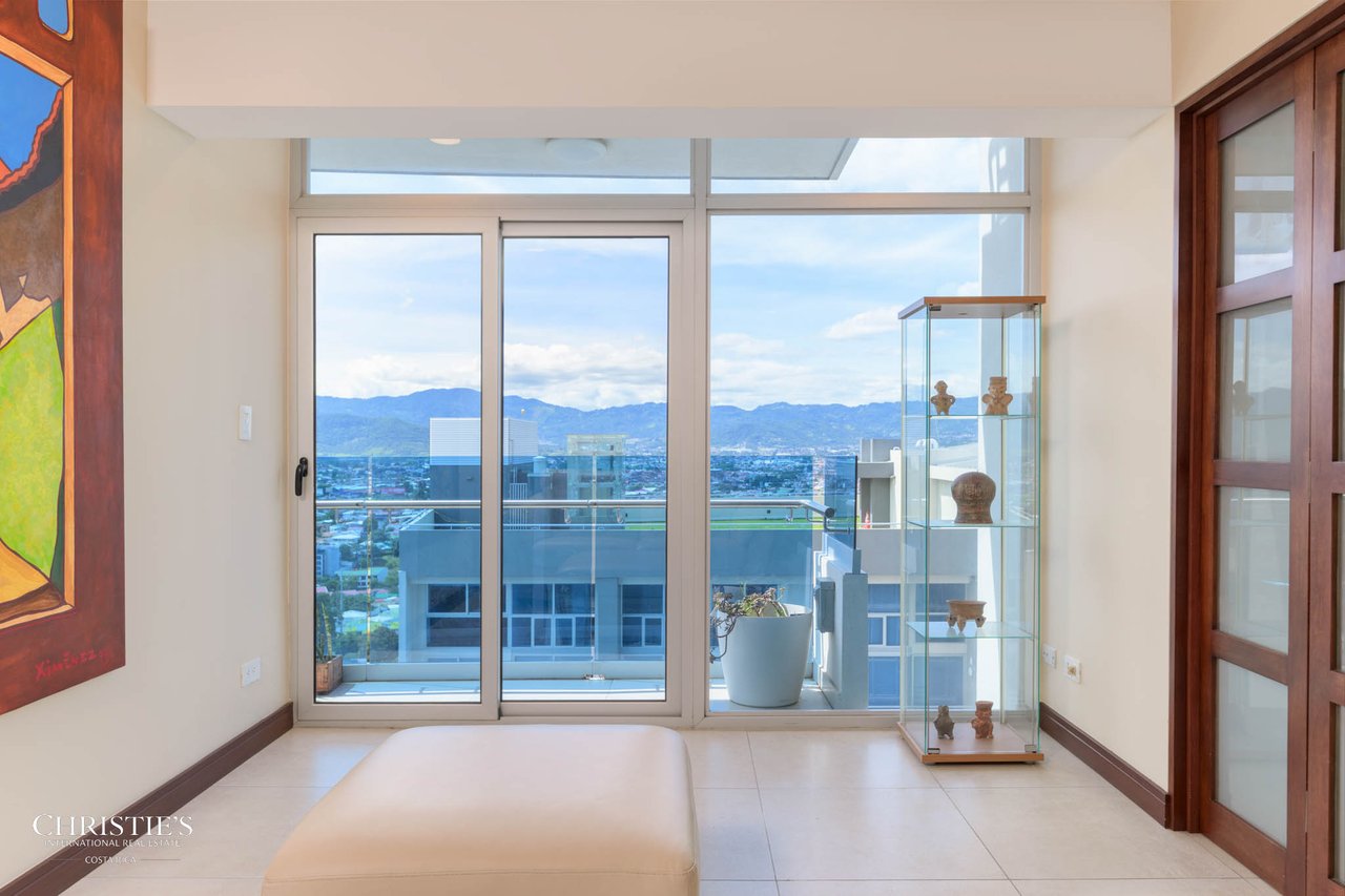 Modern 2-Bedroom Condo with Mountain Views in Barrio Escalante