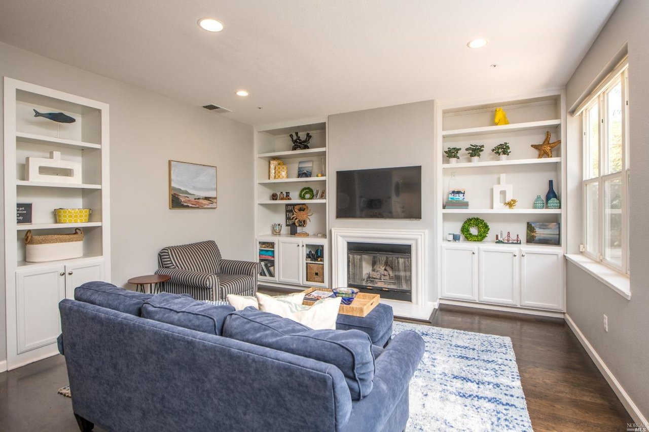 26 Madera Del Presidio Dr