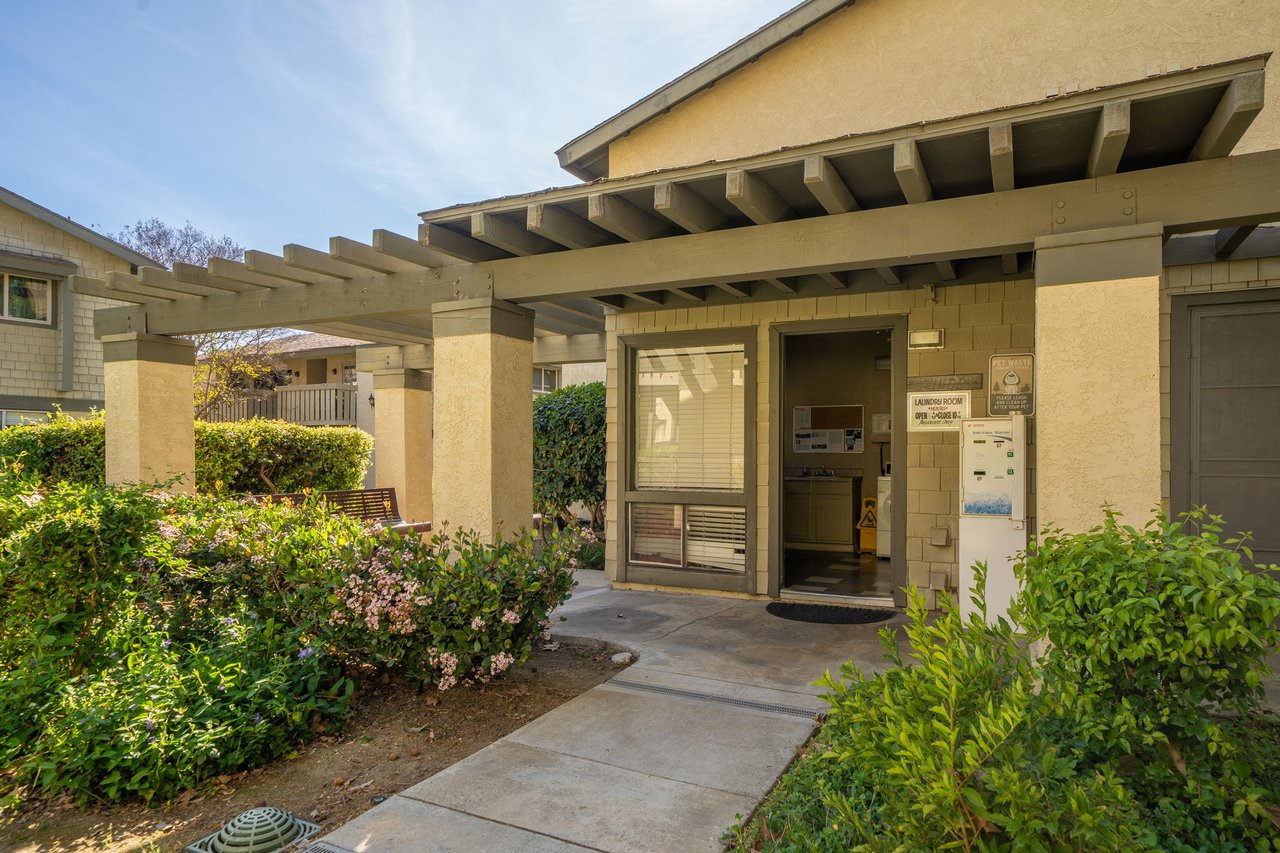 960 E Bonita Avenue 91