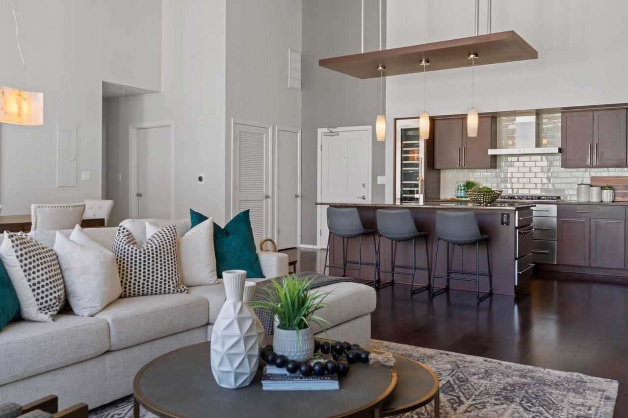 1600 Barton Springs Rd