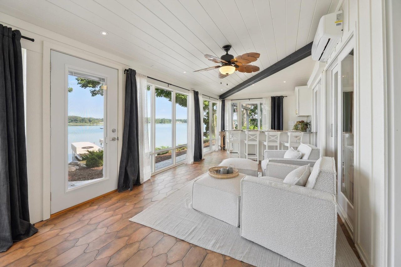 240 AQUAMARINE DRIVE