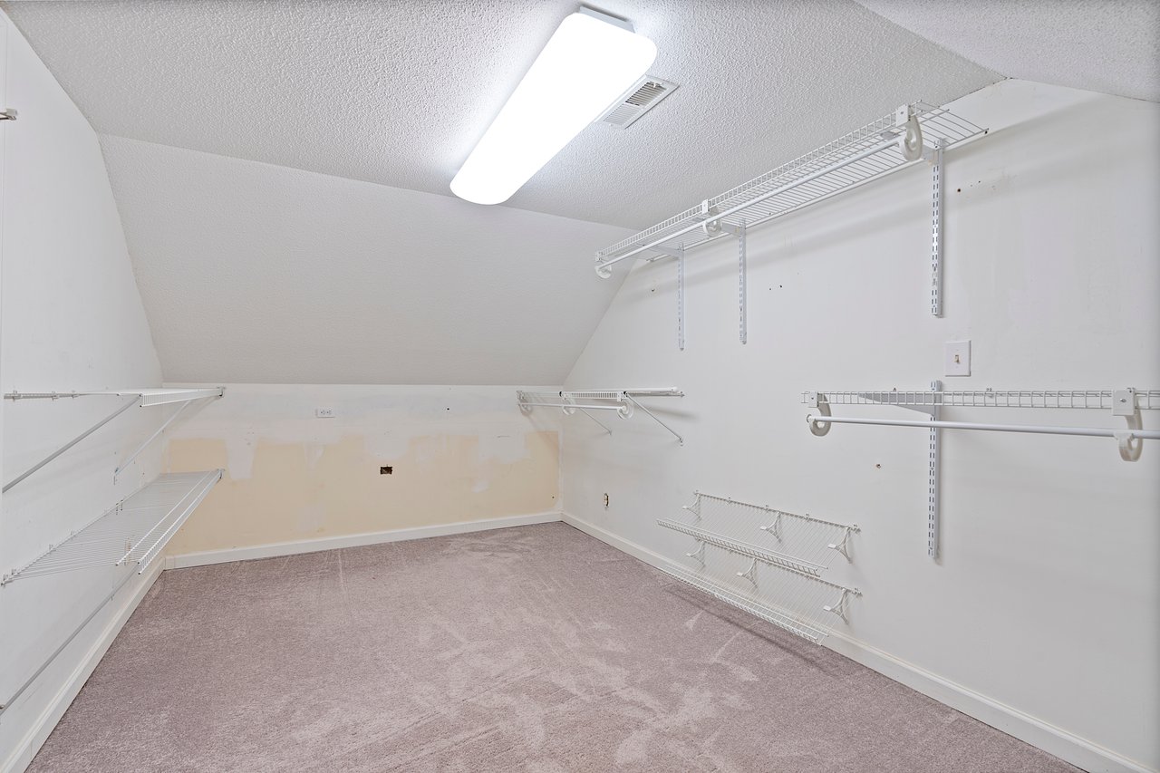 Spacious 4BR/3BA Home with Pool, Bonus Room & Office – Perfect for Work & Play!