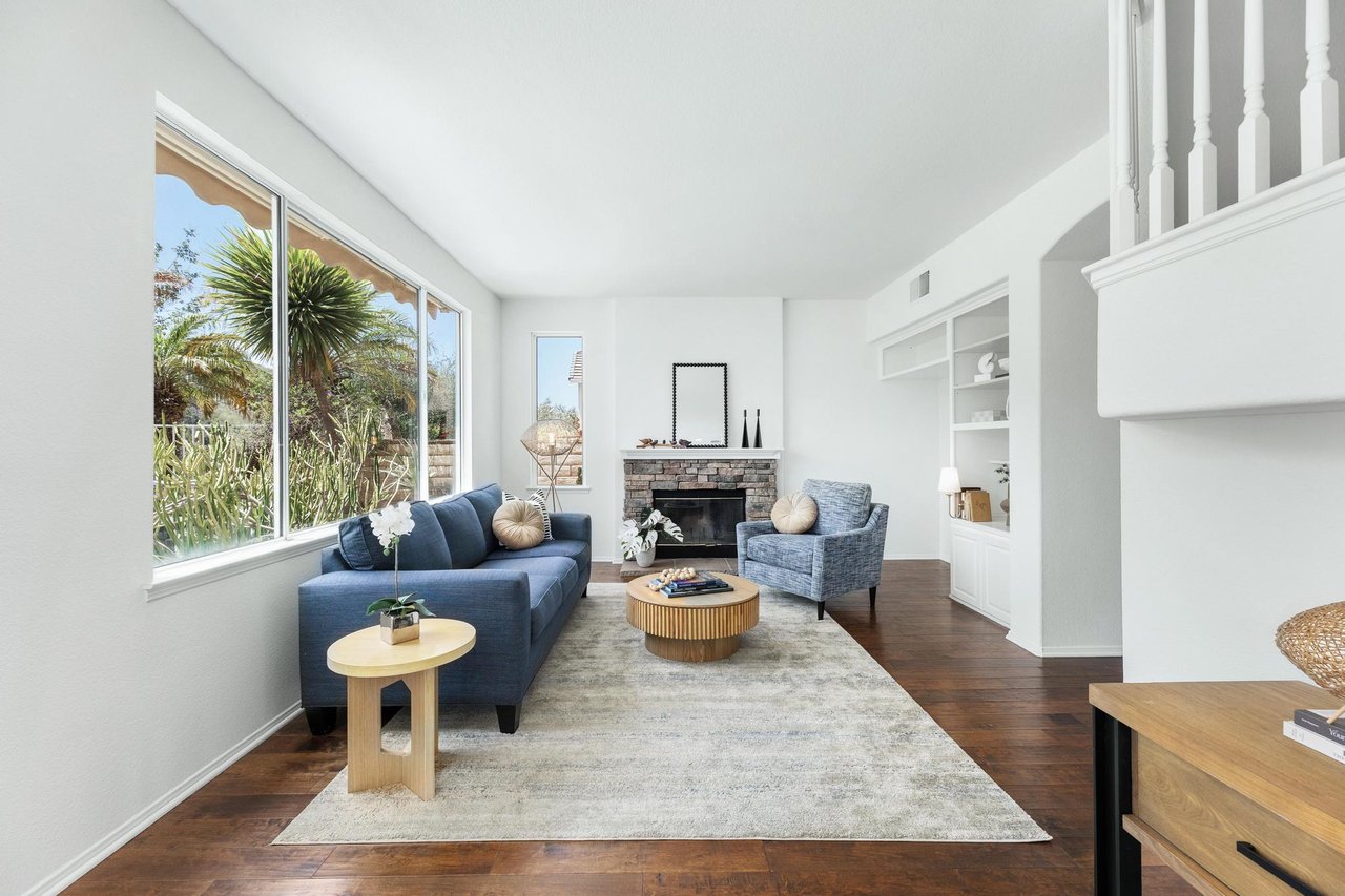 3098 Espana Ln
