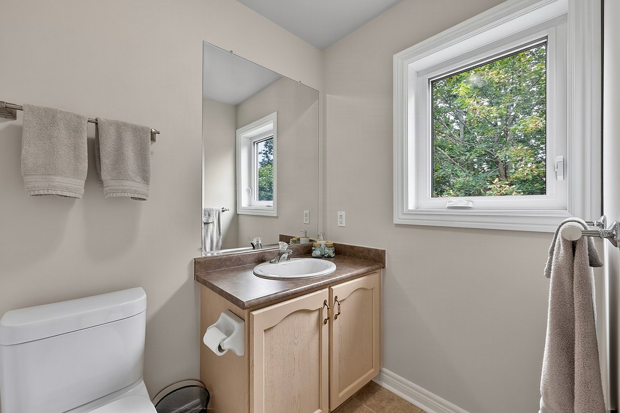 37 Rainbow Ct