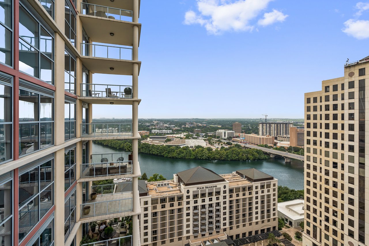 98 San Jacinto, #2002