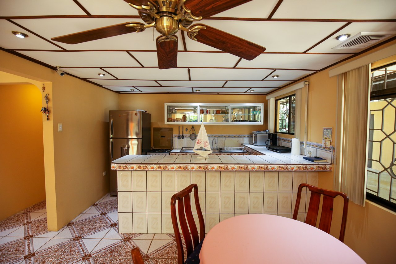 Beach estate with a main house, 3 rentals, and pool