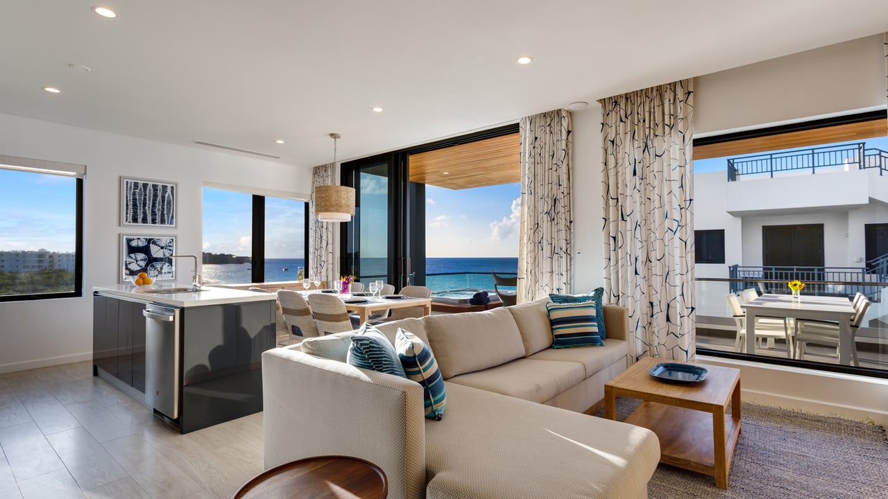 Tranquility Beach - Penthouse Villa 