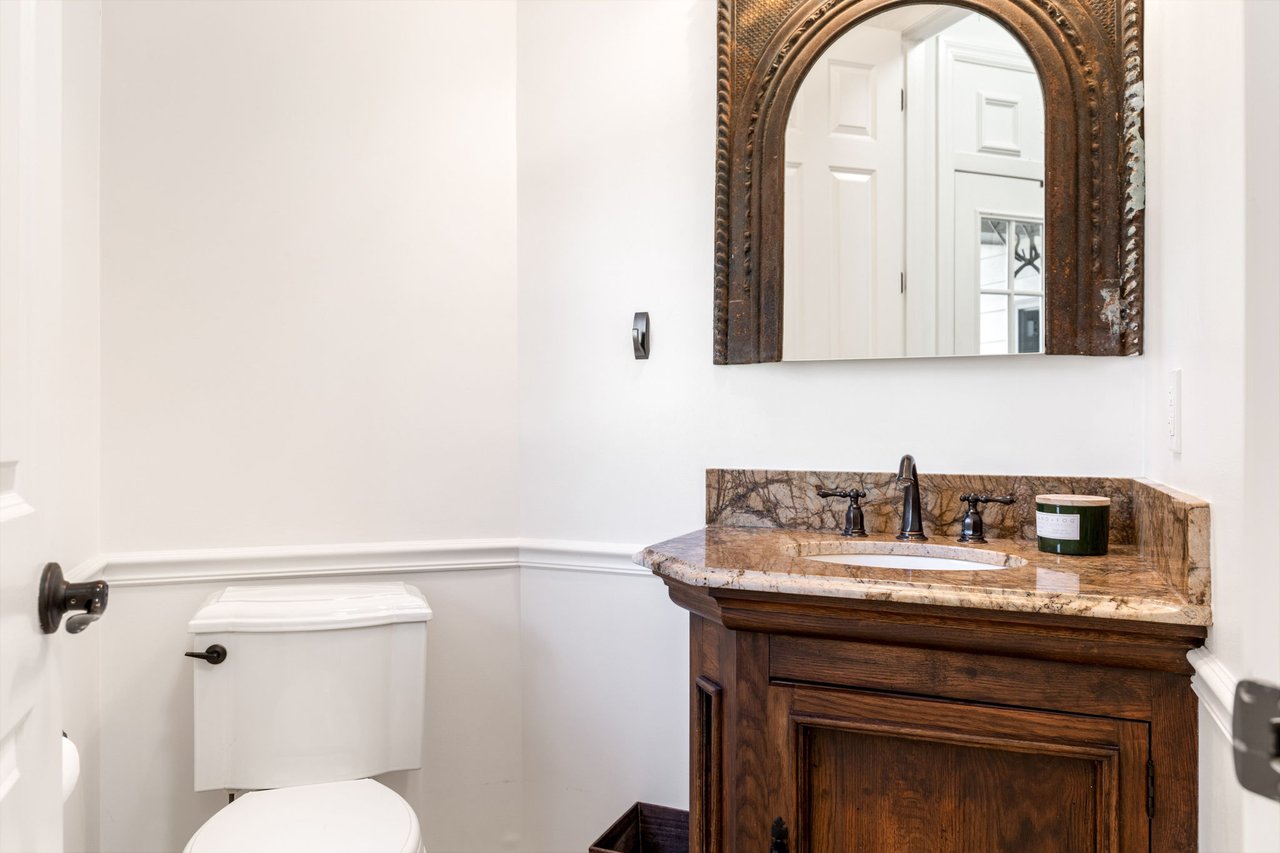 24 Williamsburg Estates Drive