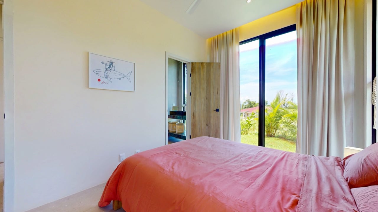 New Modern Ojochal Home with Pool, Office & Mountain Views 24/7 Security
