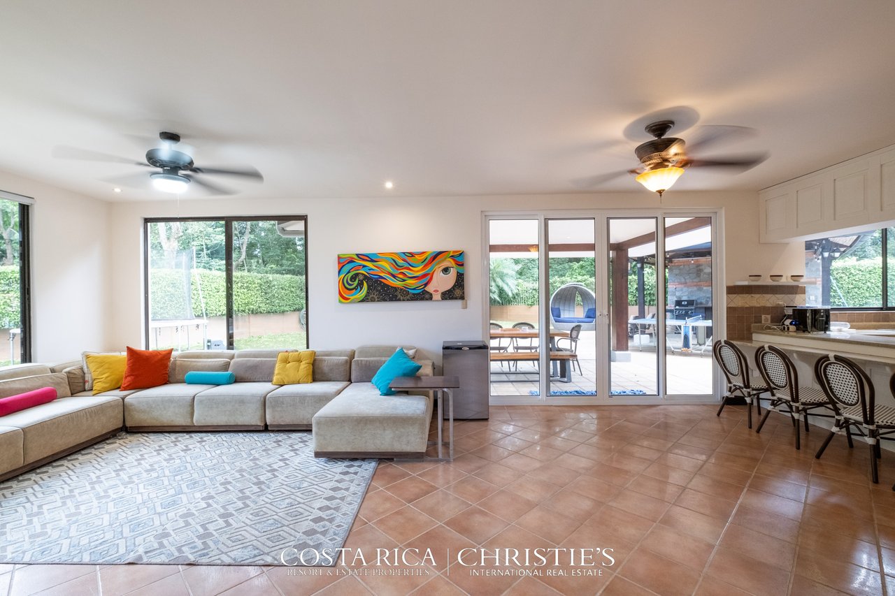 White Pearl Villa