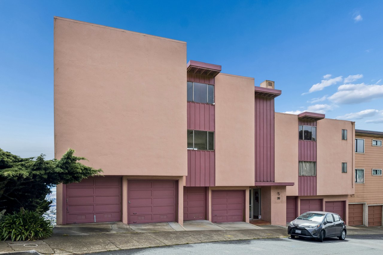 70 Crestline | 14 Units