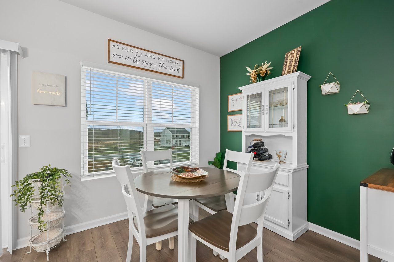 492 Parkland Dr