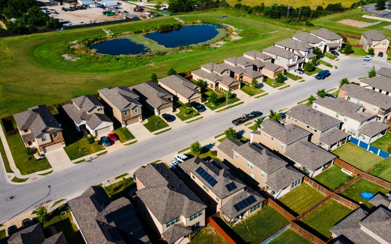 Navigating the Southwest Florida Real Estate Market Like a Pro
