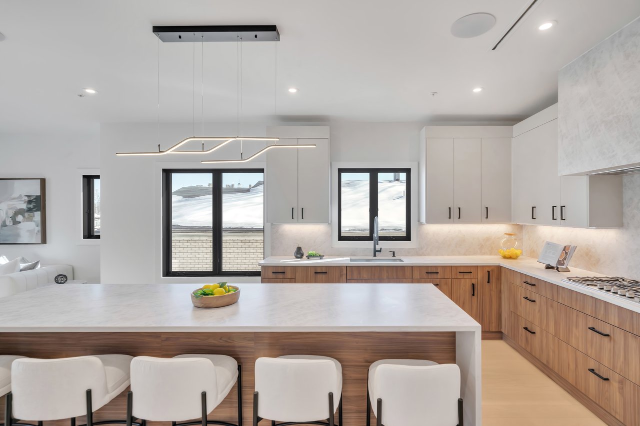 2220 Mackay Avenue B