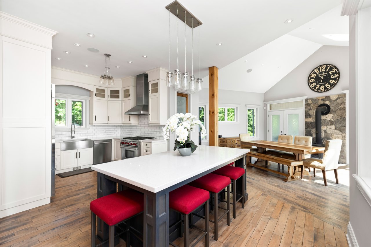 15 GORDON POINT LANE