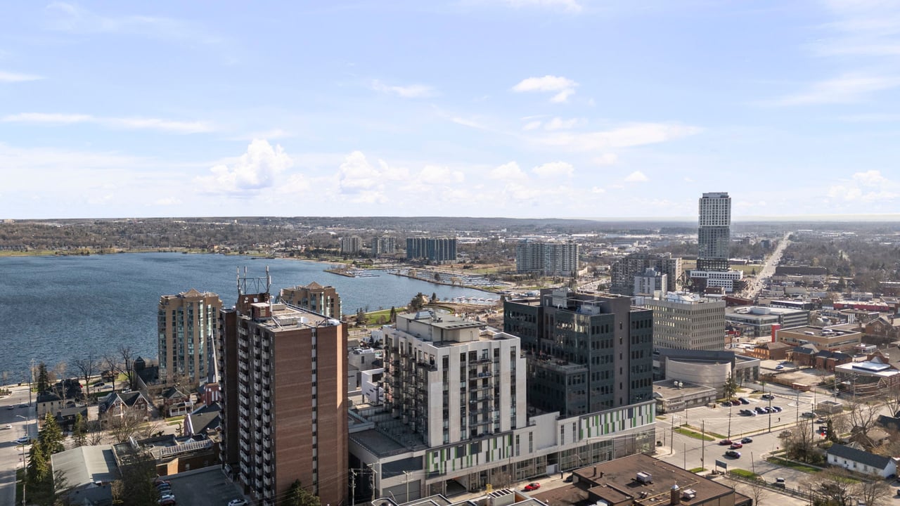 #503-111 Worsley Street, Barrie