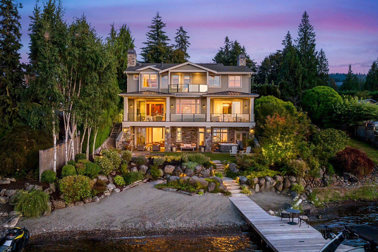 SOULFUL LAKEFRONT LIVING