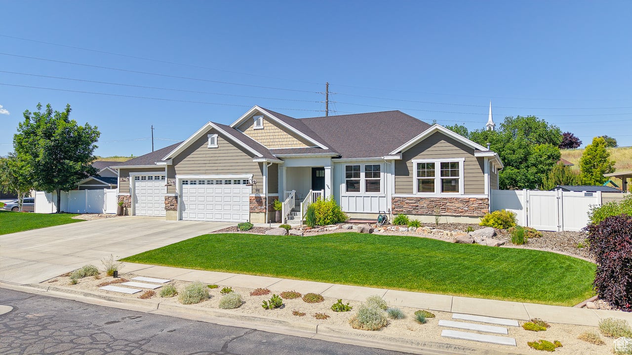 918 S River Ridge Ln