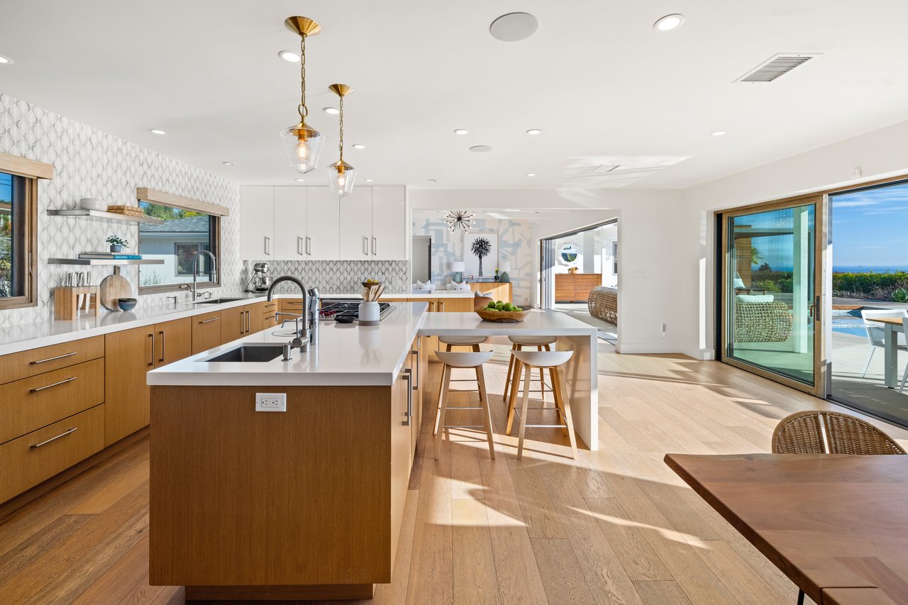 1522 Knoll Circle Drive