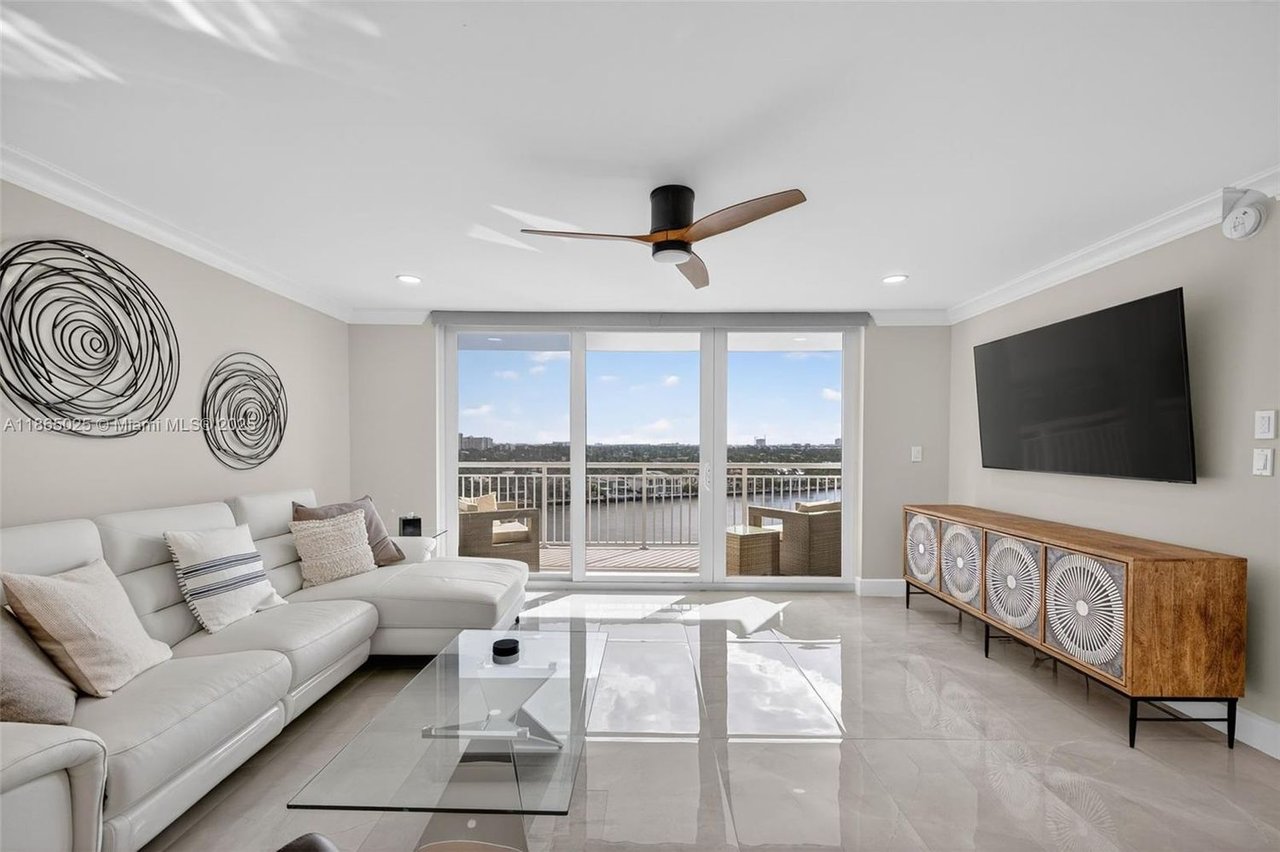 511 Bayshore Dr #1005