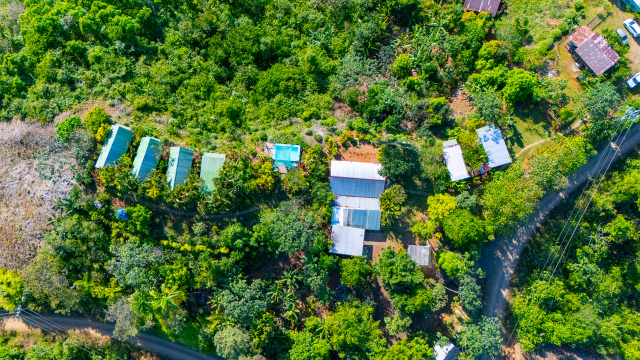 67 acres development (15 titled lots) with breathtaking views in Sierpe