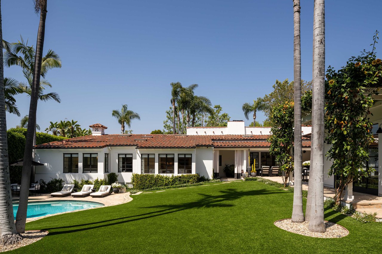 123 S Woodburn Drive