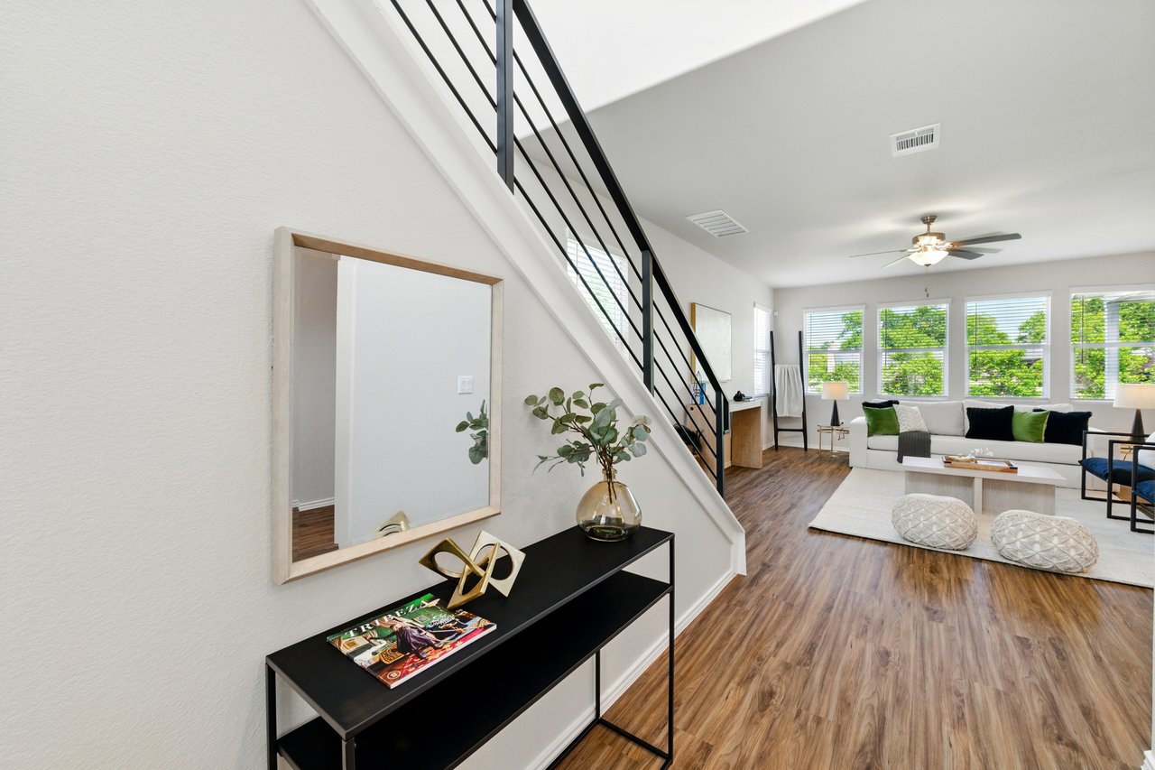 10207 Buster Dr