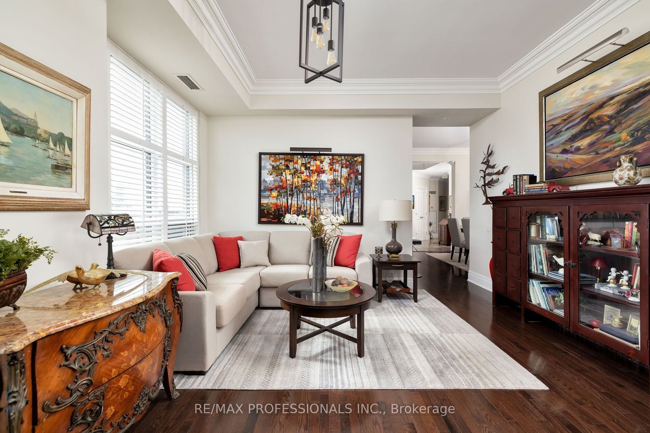 LOWER PENTHOUSE LUXURY 