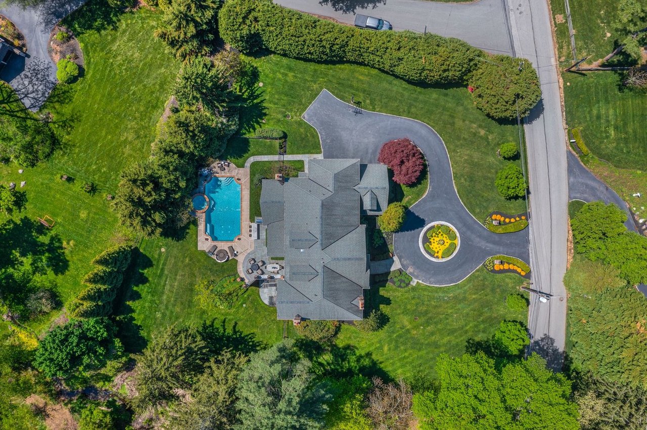 775 Parkes Run Ln