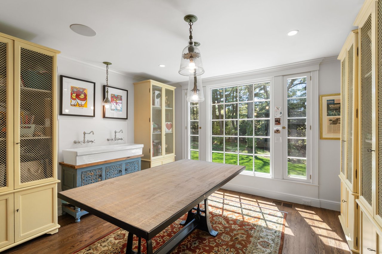 Renovated Georgian Colonial 